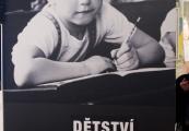 Výstava Dětství pod hákovým křížem
